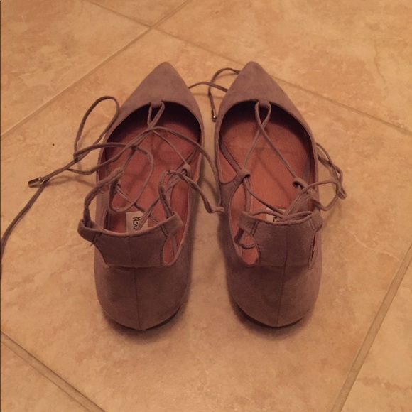 Steve Madden Lecrew Lace Up Flats - Picture 4 of 8